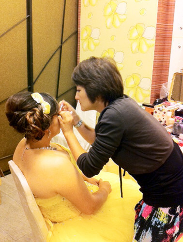 1382348674-1855440883