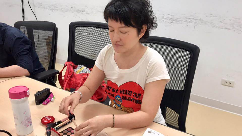 【教育訓練/講座研習】視障彩妝教學，課前準備