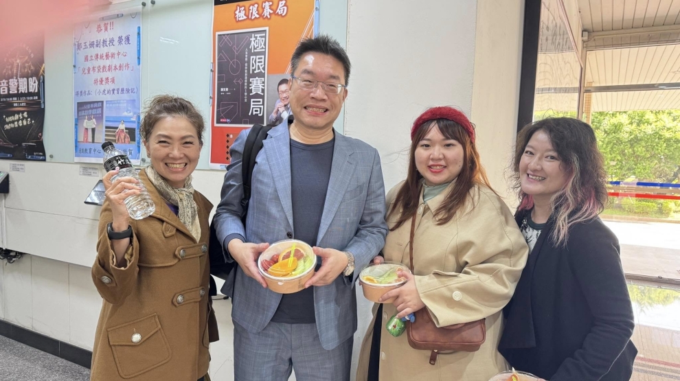【900人的演講，你會站哪裡？】