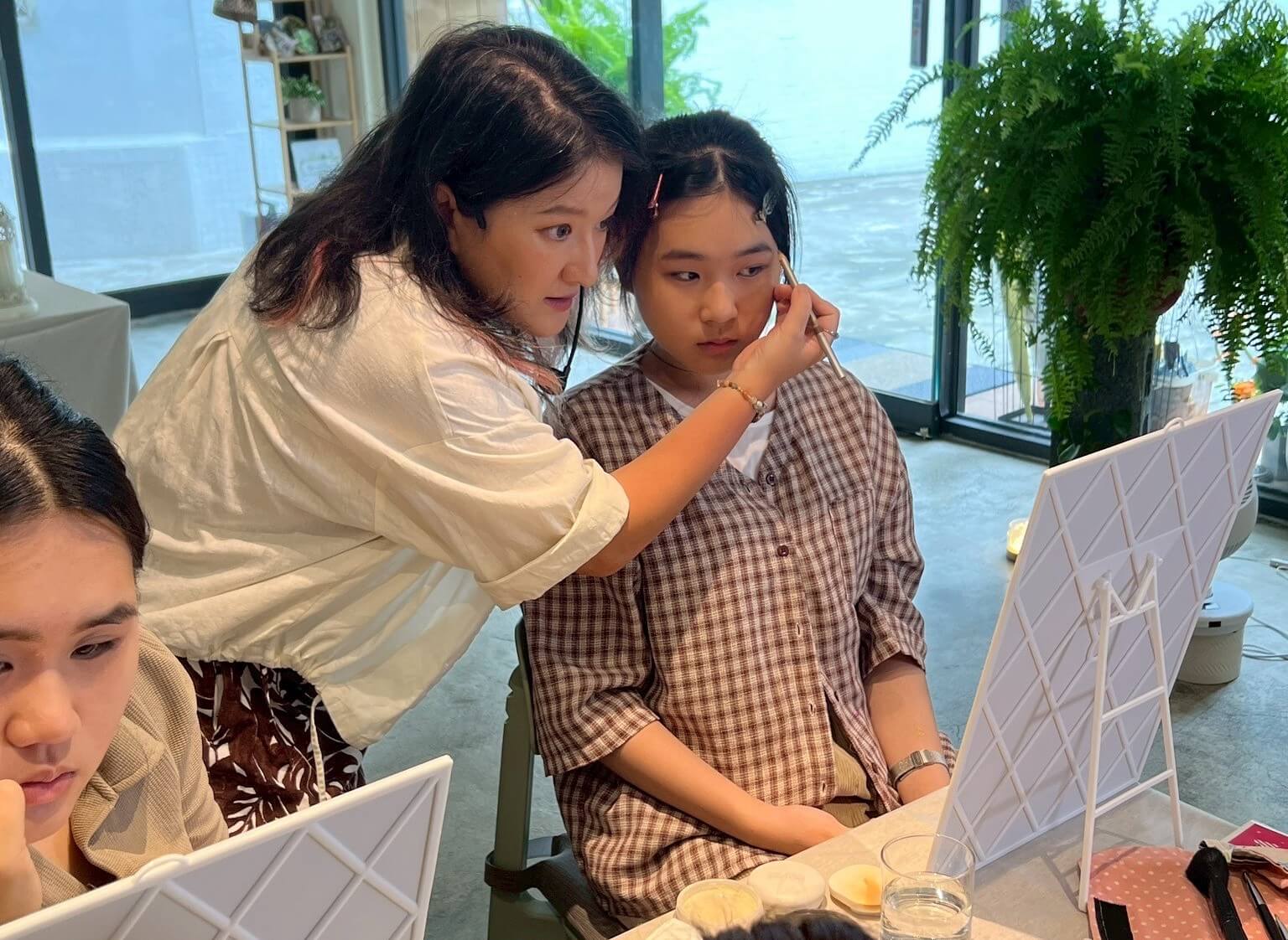 A3CA01A2-743F-4FE9-8D49-F705A4DD4E3A